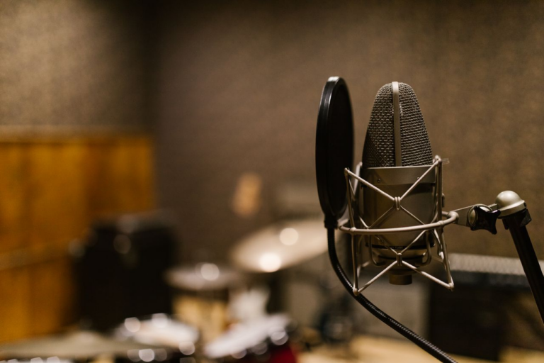 Microphone